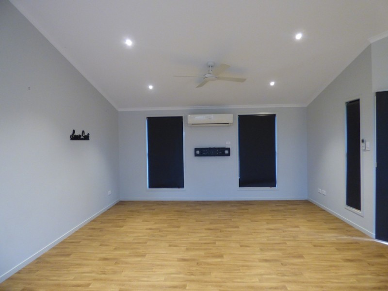 97 Mountainview Road, Roma QLD 4455