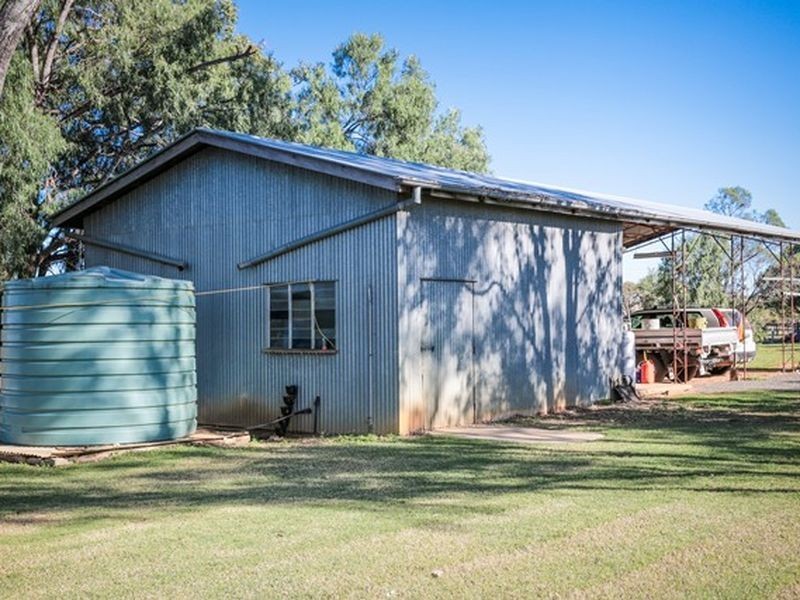 75 Warooby Lane, Roma QLD 4455