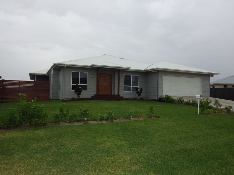 30 Beetson Drive, Roma QLD 4455