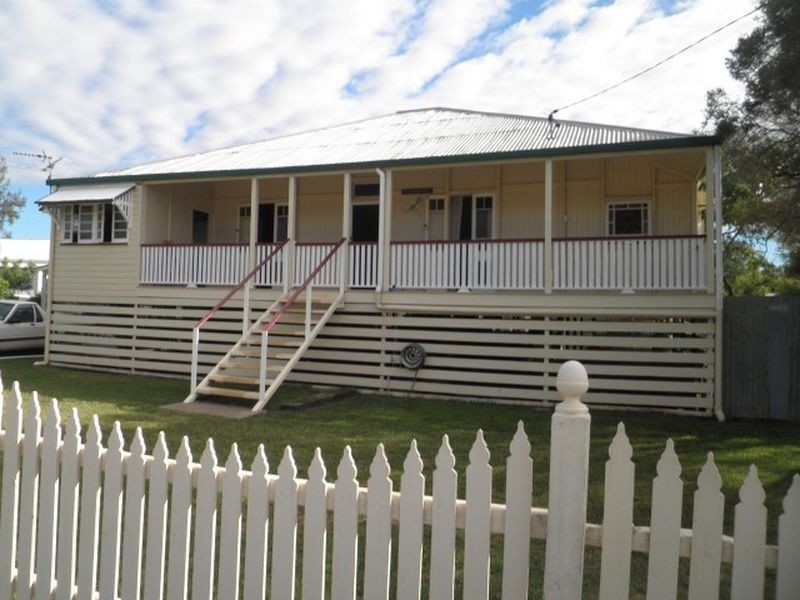 25 Miscamble Street, Roma QLD 4455