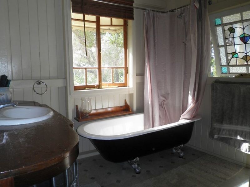 25 Miscamble Street, Roma QLD 4455