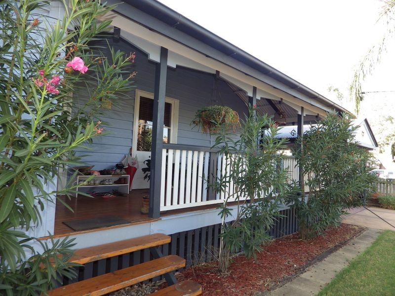 11 McDowall Street, Roma QLD 4455