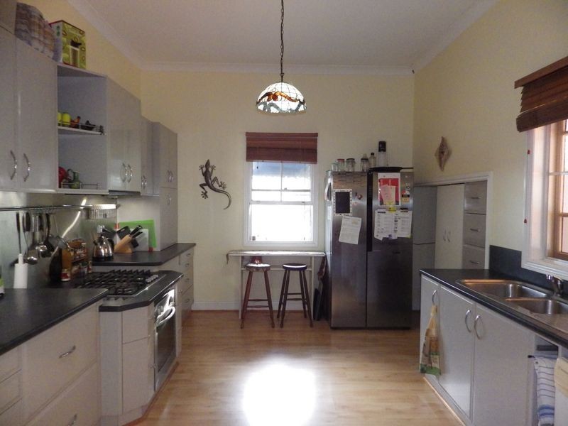 11 McDowall Street, Roma QLD 4455