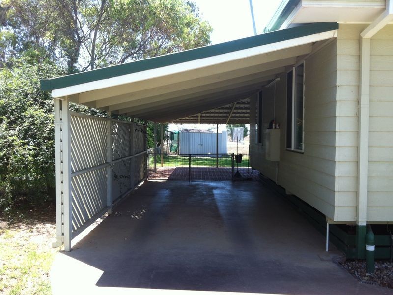 15 Powell Street, Roma QLD 4455