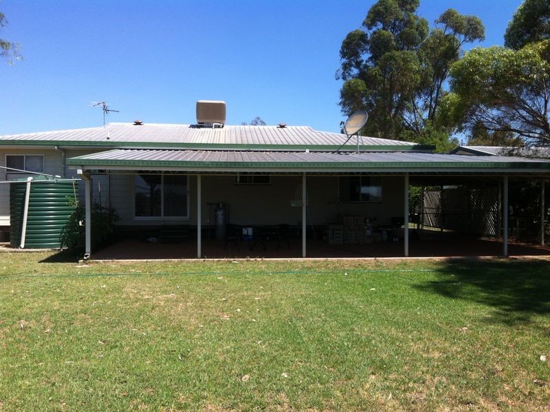 15 Powell Street, Roma QLD 4455