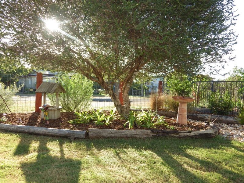 8 Gregory Street, Roma QLD 4455