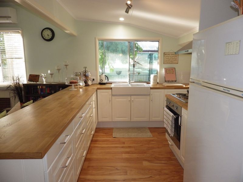 8 Gregory Street, Roma QLD 4455