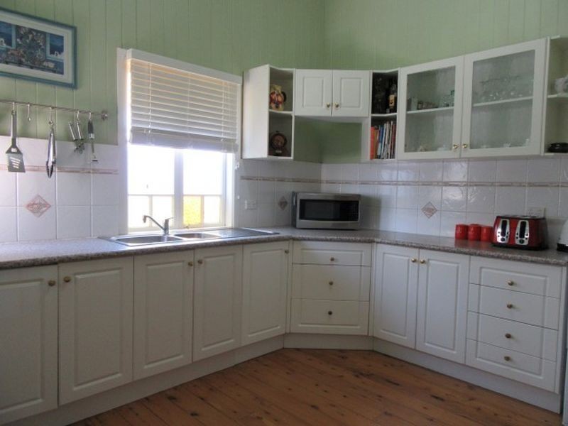 25 Spencer Street, Roma QLD 4455