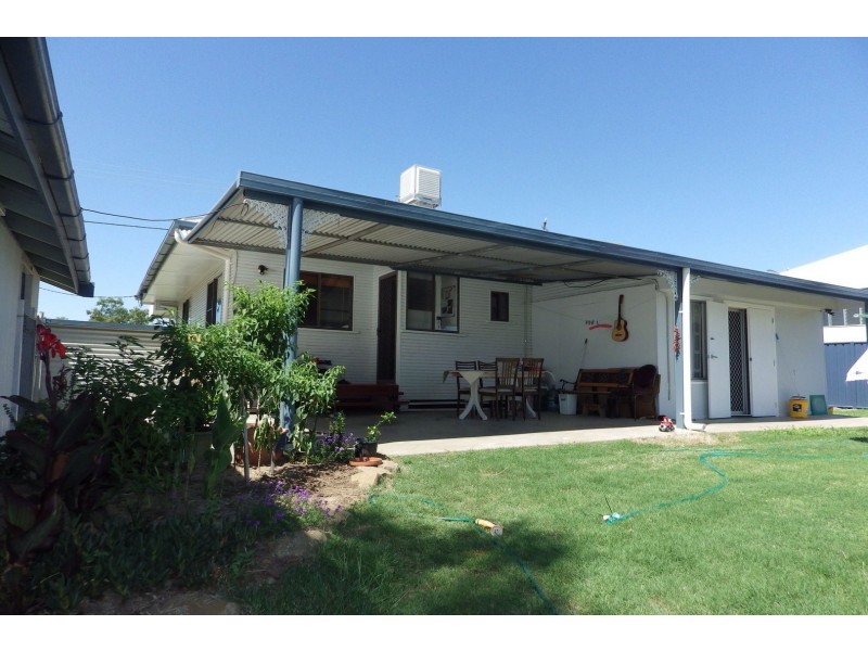 193 McDowall Street, Roma QLD 4455