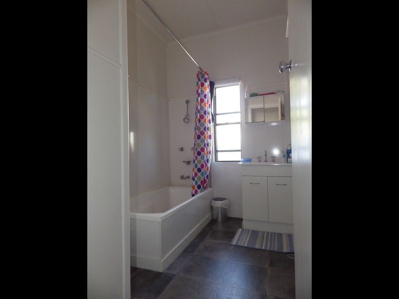 193 McDowall Street, Roma QLD 4455