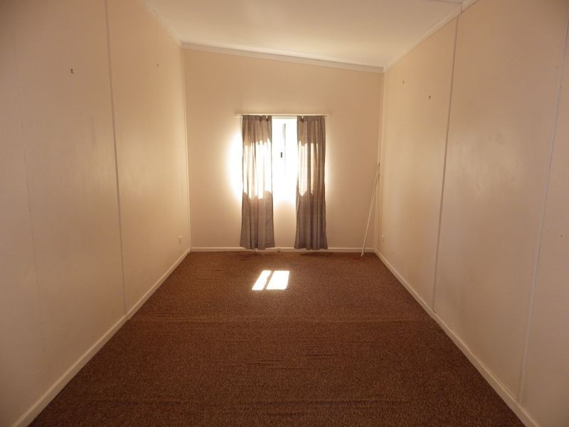 50 Gregory Street, Roma QLD 4455