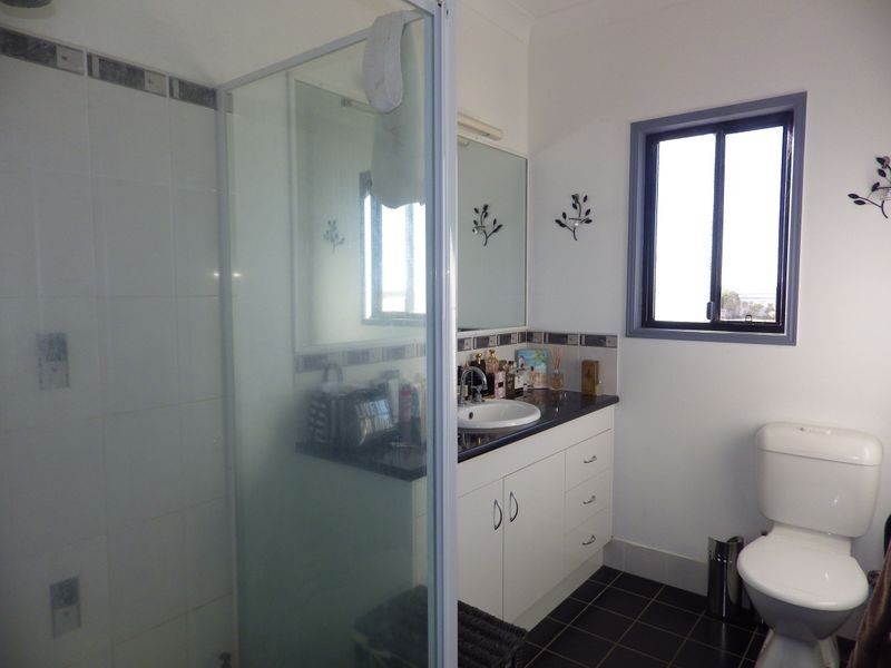 36 Hodgson Lane, Roma QLD 4455