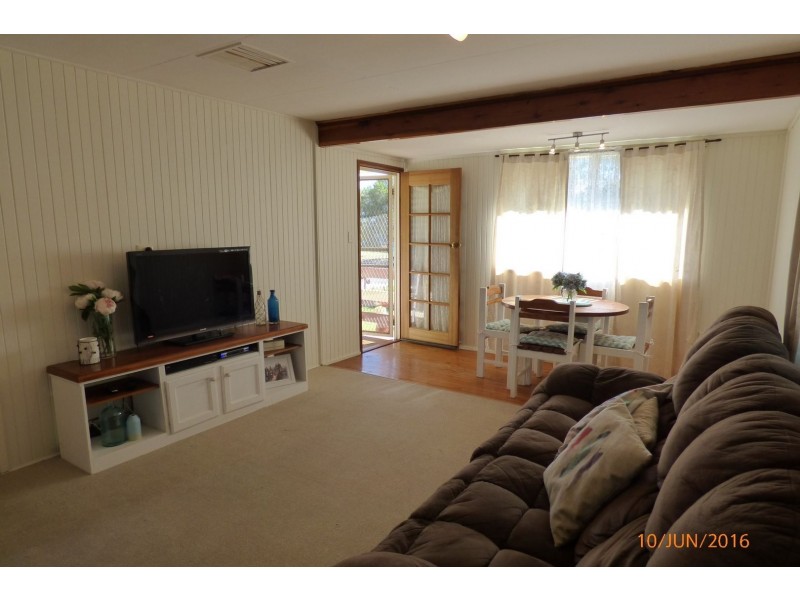 28 Howard Street, Roma QLD 4455