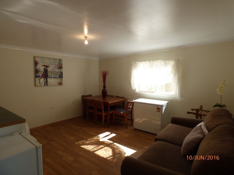 28 Howard Street, Roma QLD 4455