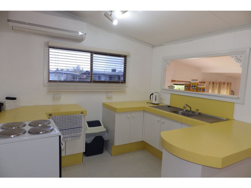 3 Robertson Street, Roma QLD 4455