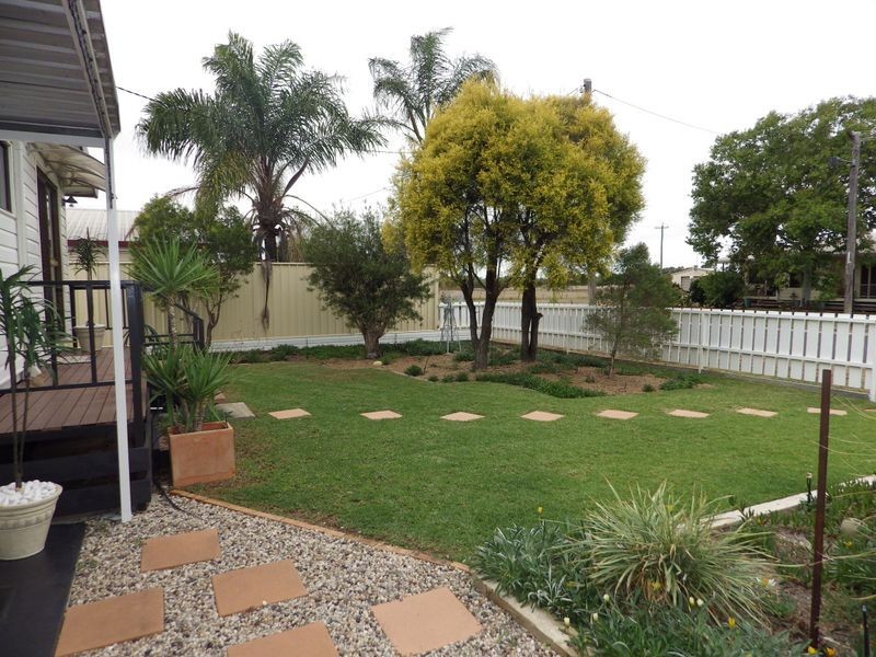 3 Robertson Street, Roma QLD 4455