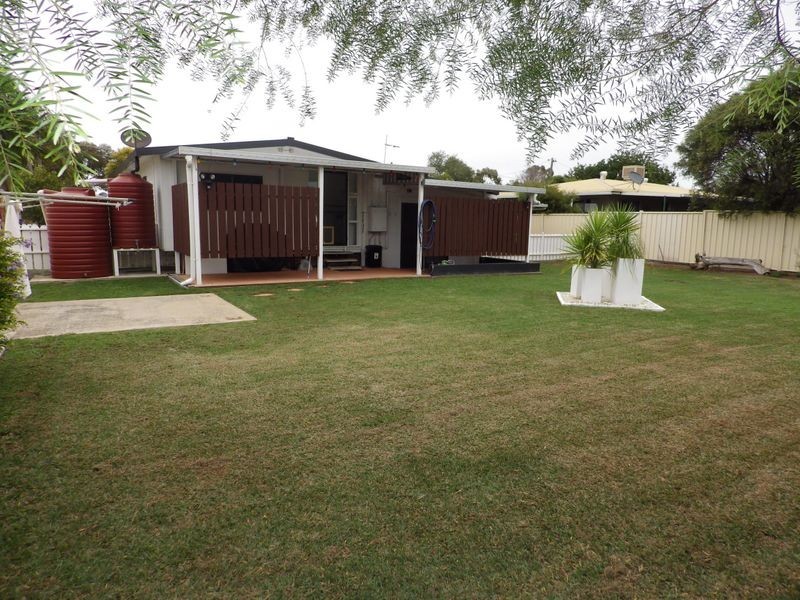 3 Robertson Street, Roma QLD 4455