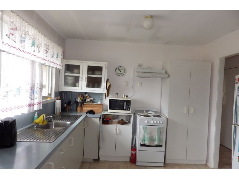 67 Alexander Street, Surat QLD 4417