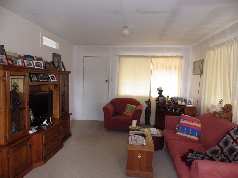 67 Alexander Street, Surat QLD 4417