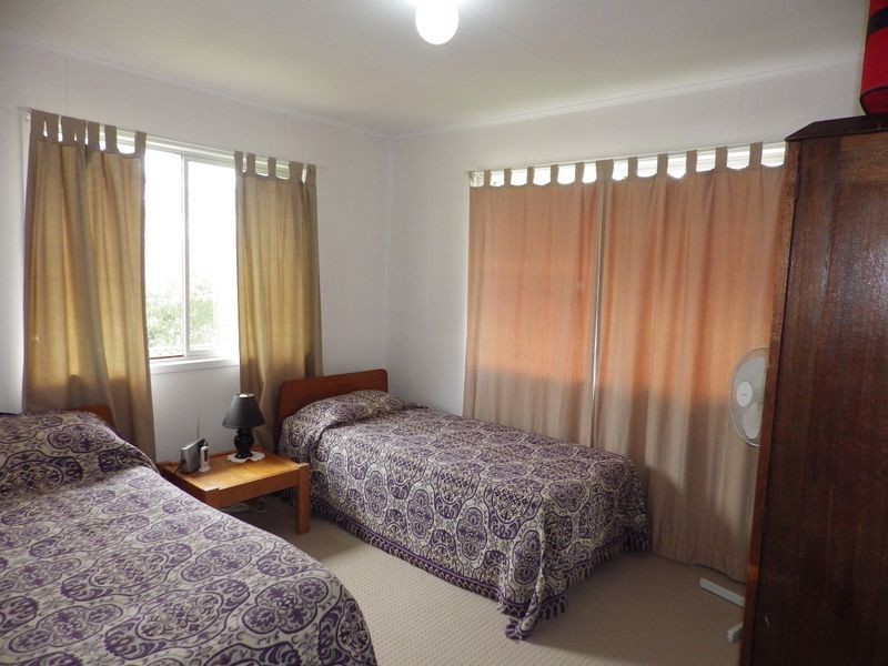 67 Alexander Street, Surat QLD 4417