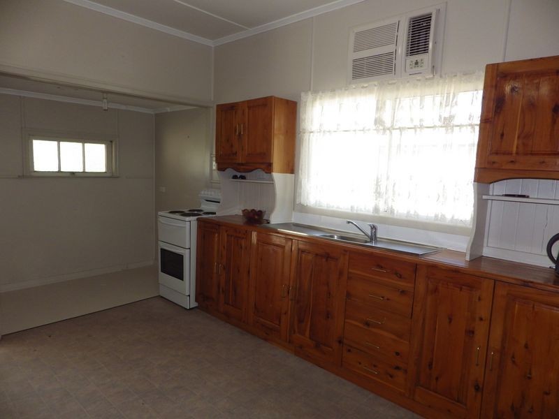 5 Annandale Street, Injune QLD 4454