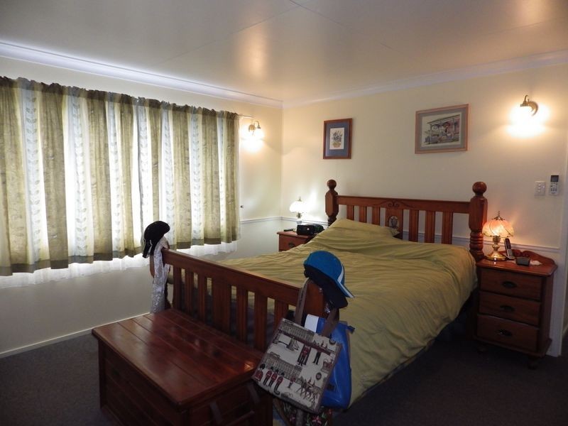 56 Elmer Street, Roma QLD 4455