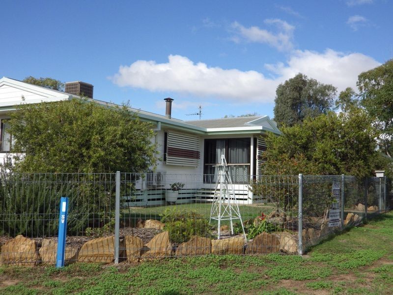 56 Elmer Street, Roma QLD 4455