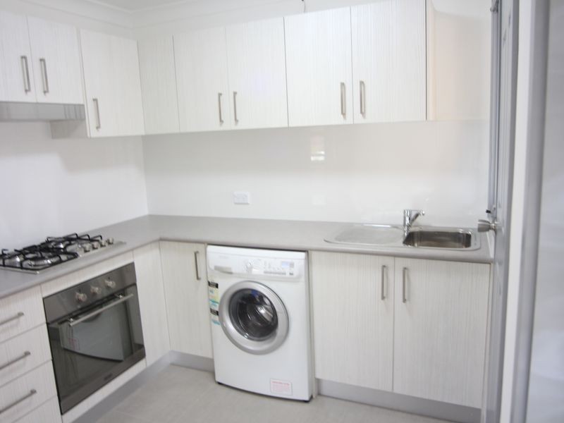 8A Robinson Close, Casula NSW 2170