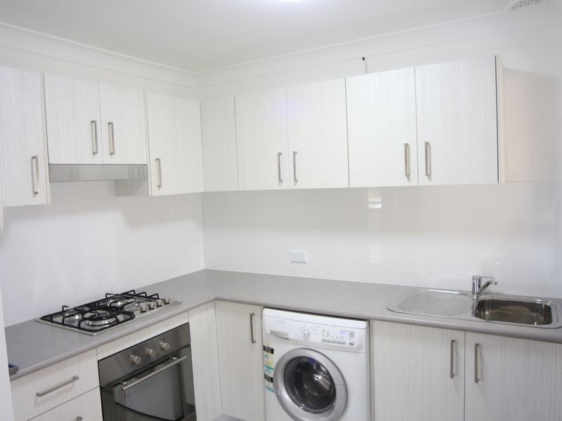 8A Robinson Close, Casula NSW 2170