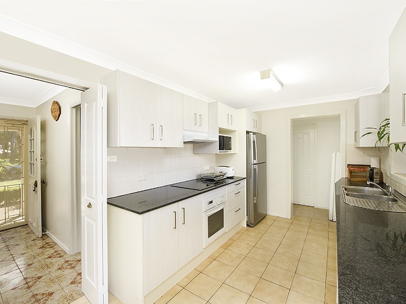 17 Clifford Crescent, Ingleburn NSW 2565