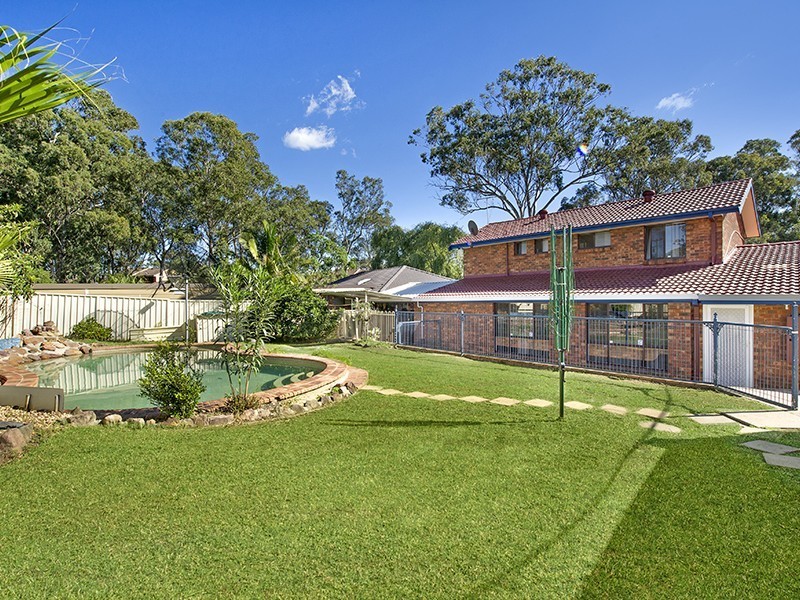 17 Clifford Crescent, Ingleburn NSW 2565