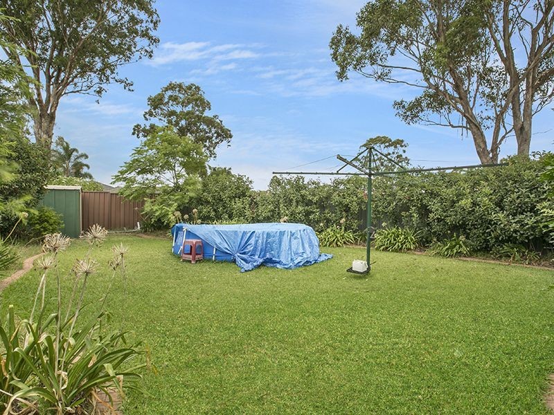21 Blackwood Ave, Minto NSW 2566