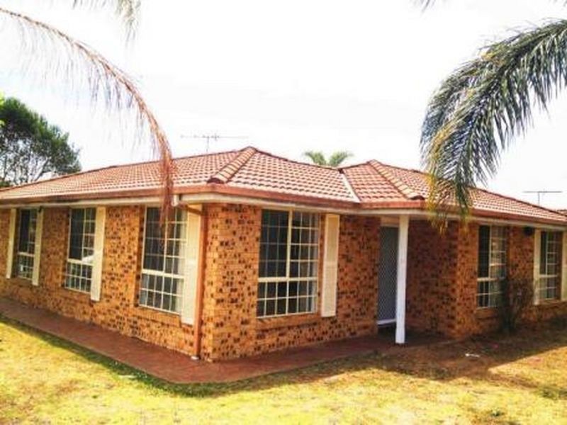 25 Guernsey Ave, Minto NSW 2566