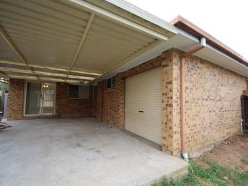 25 Guernsey Ave, Minto NSW 2566
