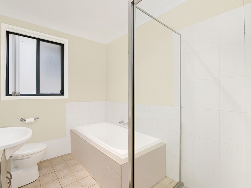 17/14 Benham Road, Minto NSW 2566