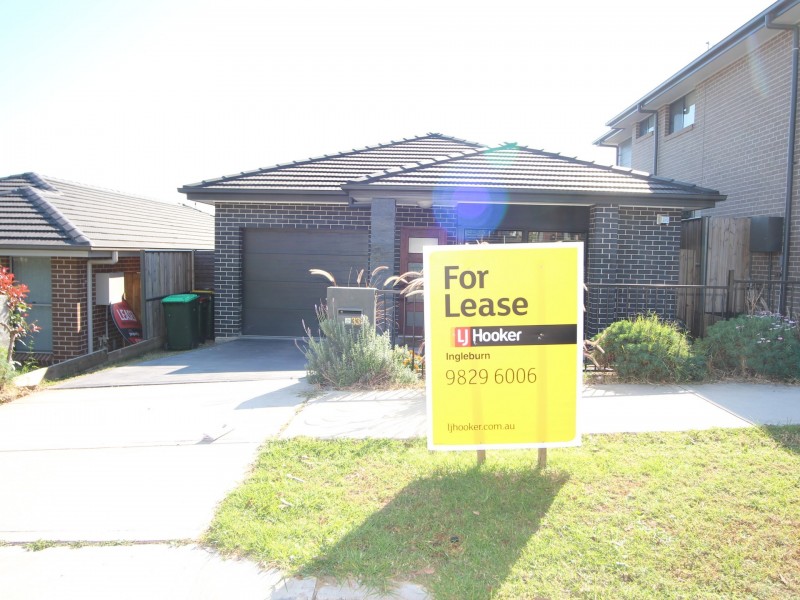 33 Woodroffe Street, Minto NSW 2566