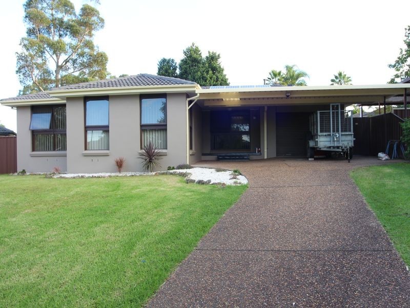 10 Singer Place, Ingleburn NSW 2565