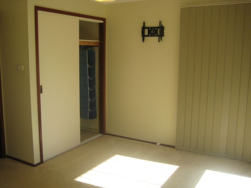 10 Singer Place, Ingleburn NSW 2565