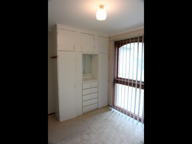 10 Singer Place, Ingleburn NSW 2565
