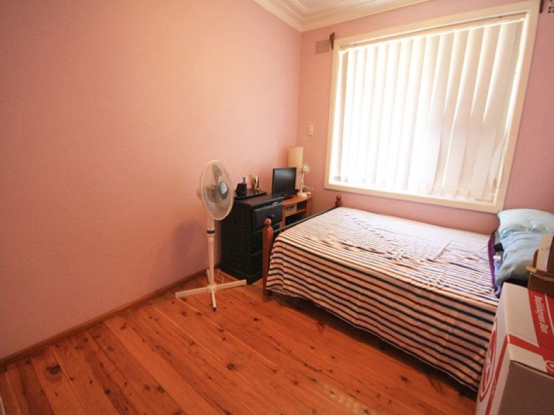 23 Treelands Avenue, Ingleburn NSW 2565