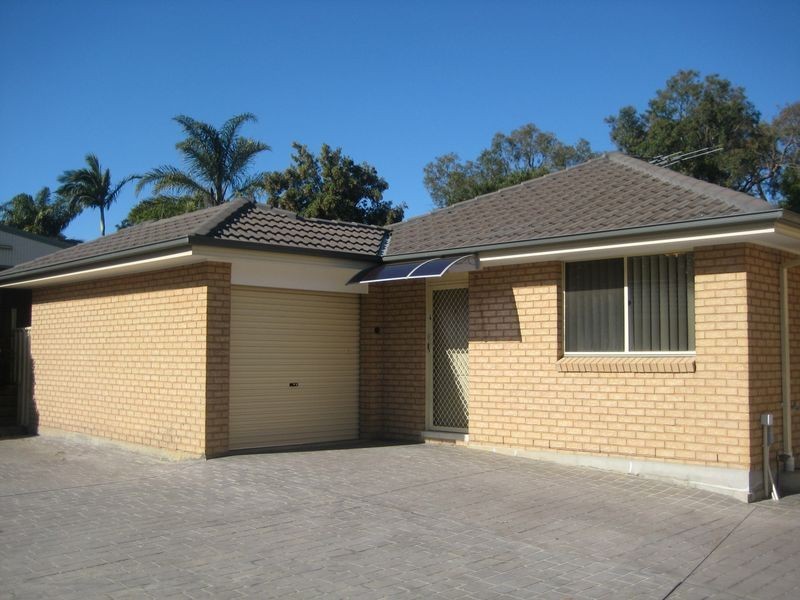 4/13-15 Atchison Road, Macquarie Fields NSW 2564