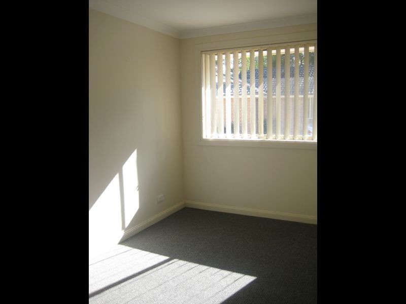 4/13-15 Atchison Road, Macquarie Fields NSW 2564