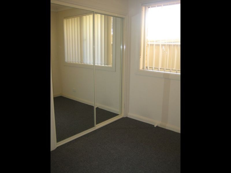 4/13-15 Atchison Road, Macquarie Fields NSW 2564