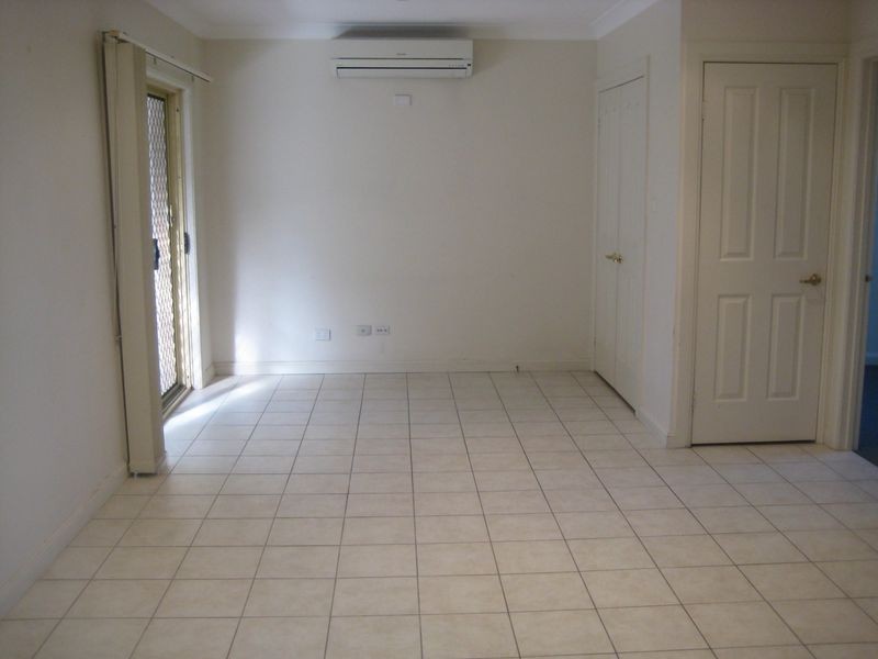 4/13-15 Atchison Road, Macquarie Fields NSW 2564