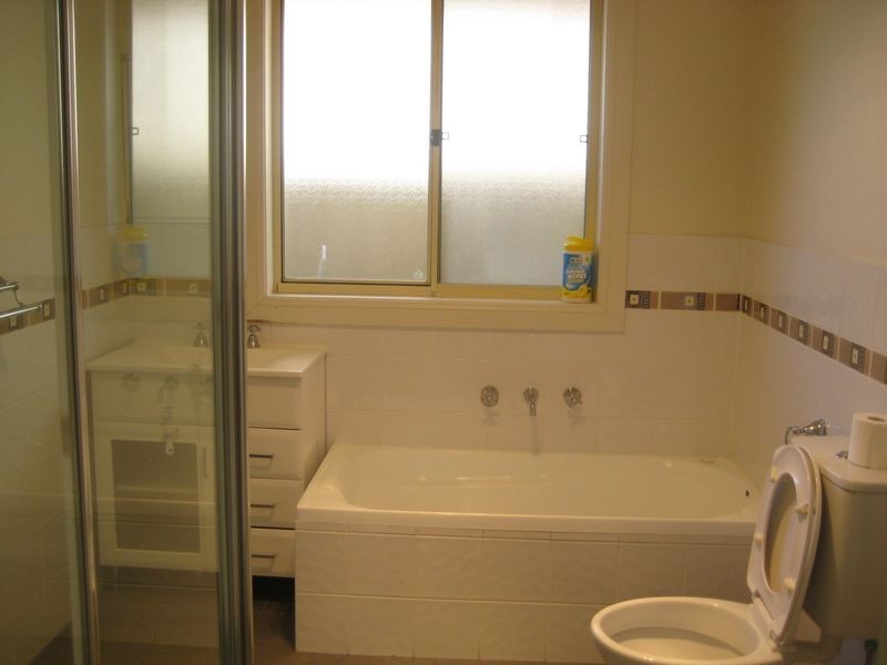 4/13-15 Atchison Road, Macquarie Fields NSW 2564