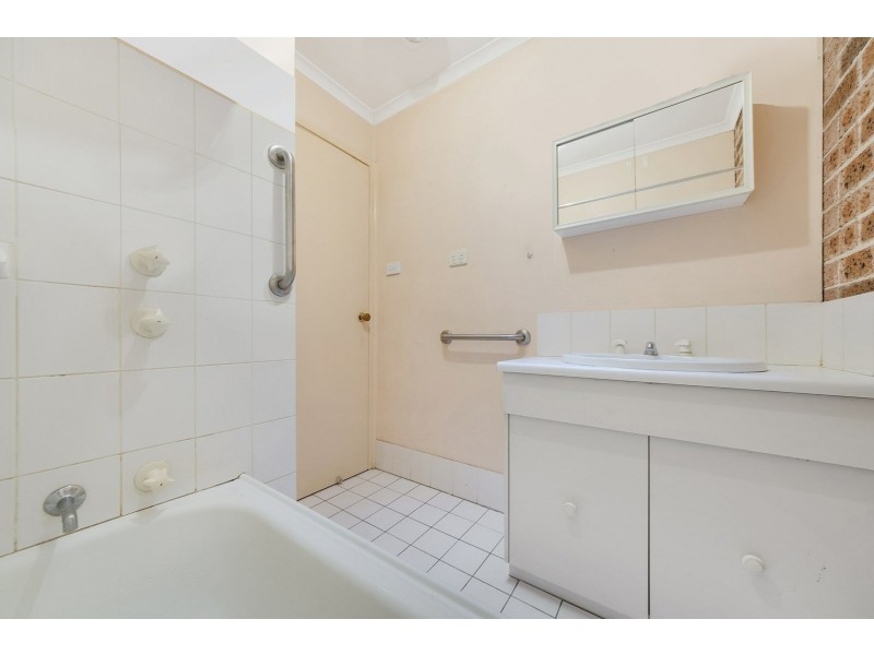 3B Pontiac Place, Ingleburn NSW 2565