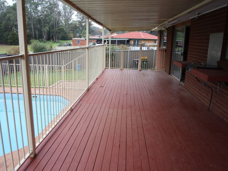 9 Boyer Place, Minto NSW 2566