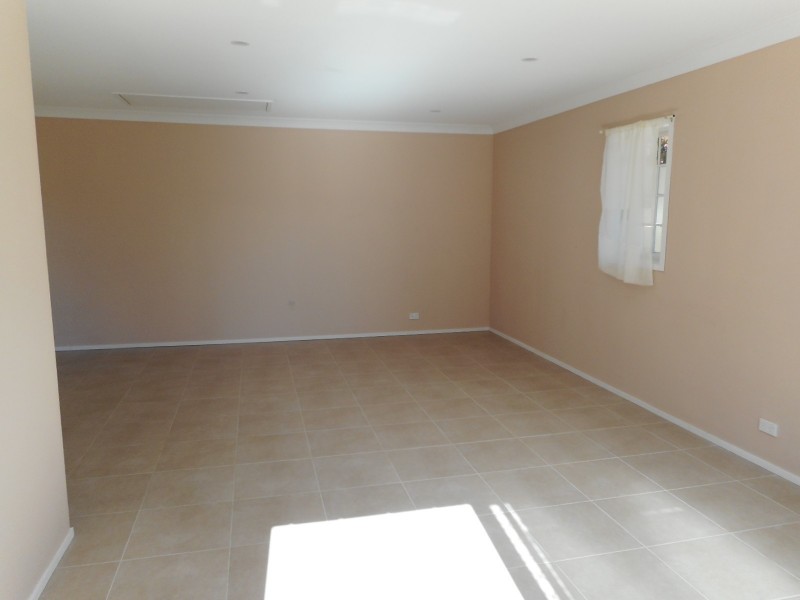 25 Benham Road, Minto NSW 2566