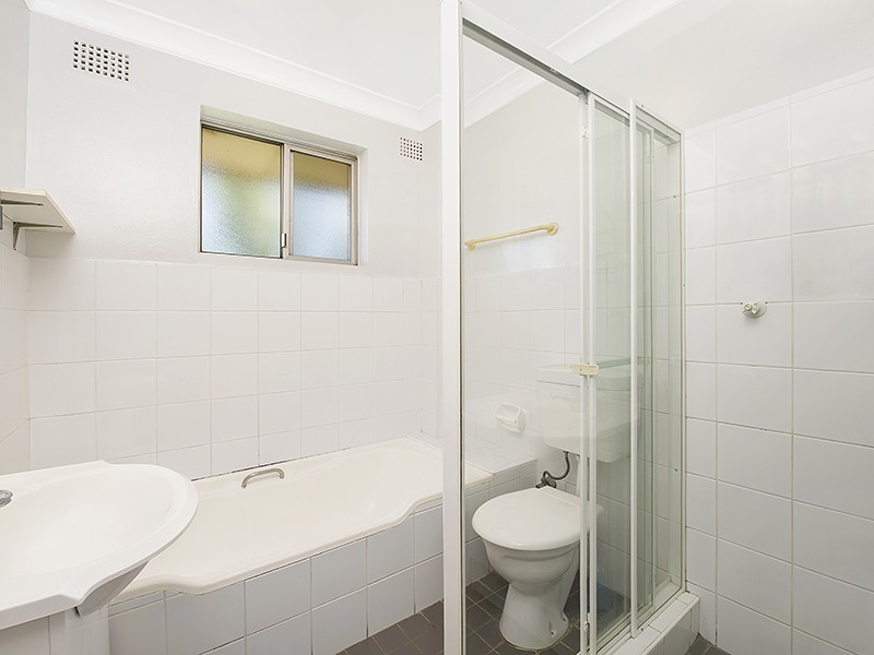 10/81 Harris Street, Fairfield NSW 2165