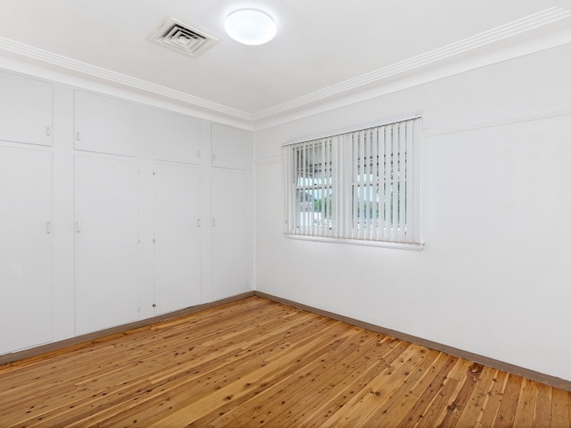 30 Oxley Street, Campbelltown NSW 2560